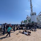 0219_後部甲板にて