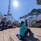 0219_望星丸船長突発ライブ